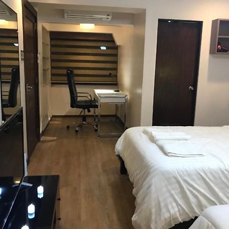 Pasig City Long Term Condominium Stay In Ortigas Center מראה חיצוני תמונה